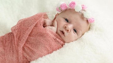 150 Nama Bayi Terinspirasi Bunga Camellia dan Artinya untuk Si Kecil