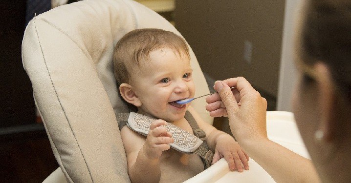 Jadwal Makan Bayi 6-23 Bulan Sesuai Rekomendasi IDAI, Panduan Lengkap Ibu