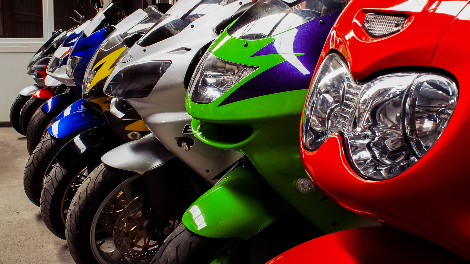 BMW M 1000 RR dan Honda Fireblade SP Pimpin Resale Value Motor 2021
