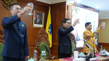 Badung Rilis Air Minum Botol Kaca Baliss, Tekan Sampah Plastik Hotel
