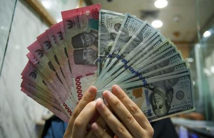 The Fed Naikkan Bunga ke 4%, BI Diprediksi Tahan Suku Bunga 22-23 September
