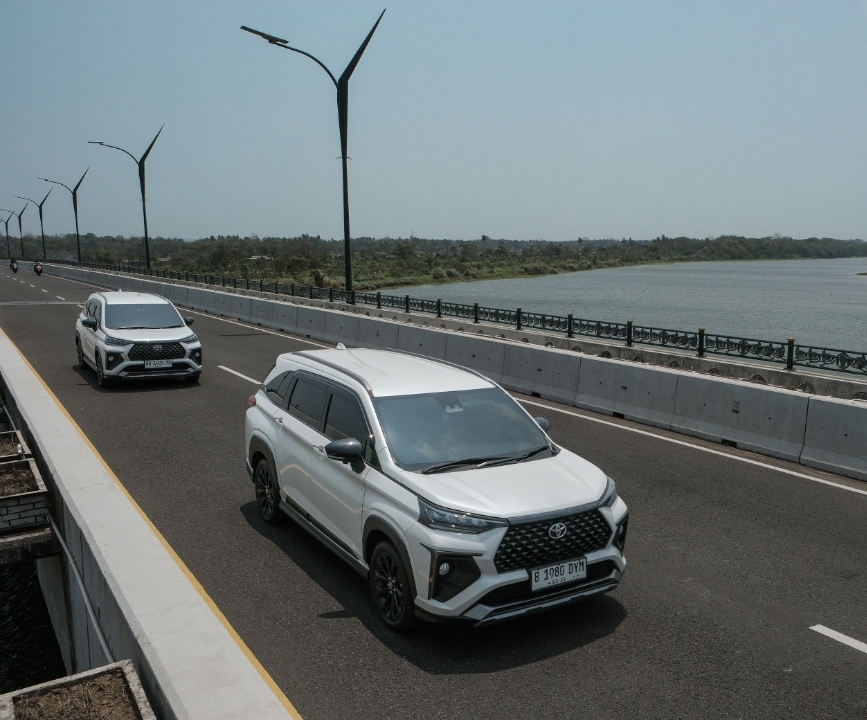 Test Drive Toyota New Veloz Q HEV TSS: Irit 24,1 km/L tapi Tetap Lincah
