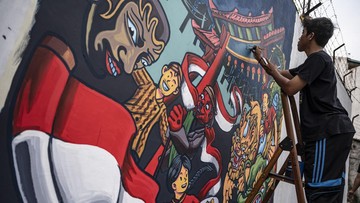 Mural Pelajar di Pecinan Semarang Hidupkan Bantaran Sungai