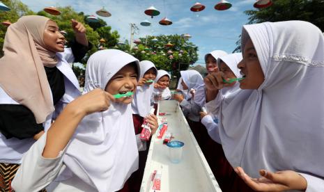 Kemenkes: 41% Anak Sekolah Alami Gigi Berlubang, Pemeriksaan Rutin Diperlukan