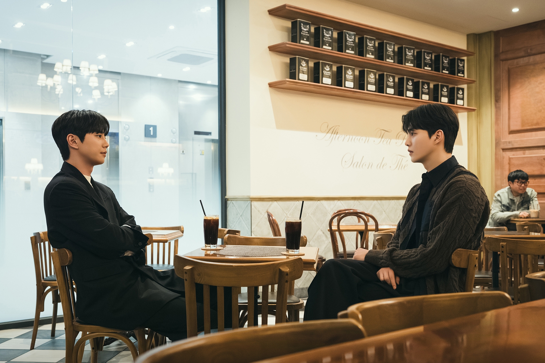 Song Kang dan Lee Jun Young Mulai Kolaborasi Penuh Ketegangan di Four Hands, Two Sonatas