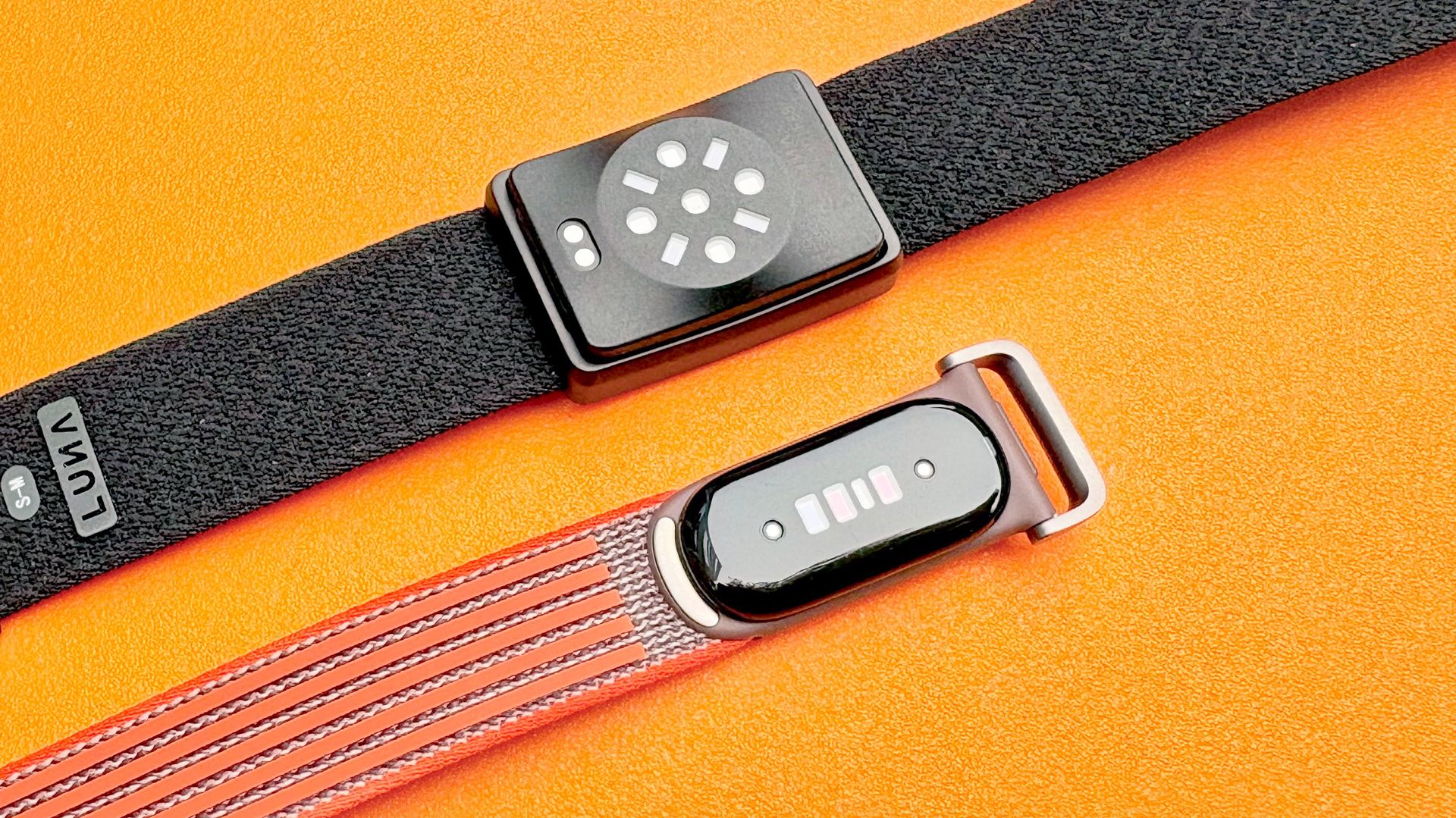 Luna Band vs Fitbit Air: Beda USD 50, Fitur Kesehatan Bebas Langganan
