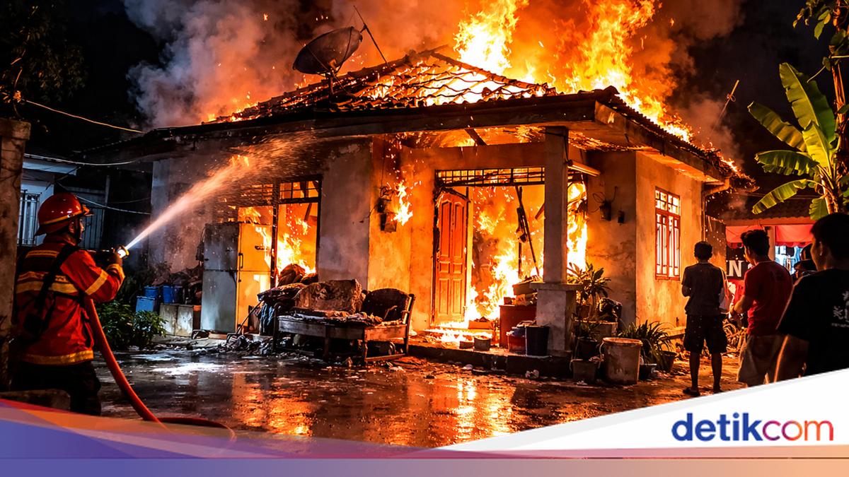 Rumah di Kampung Arab Indramayu Hangus Terbakar Diduga Imbas Pertikaian Kakak Beradik, Kerugian Rp 150 Juta