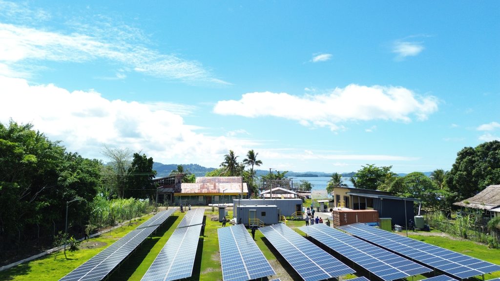 ADB dan Pemerintah Kepulauan Solomon Resmikan PLTS Tulagi Berkapasitas 250,8 Kilowatt