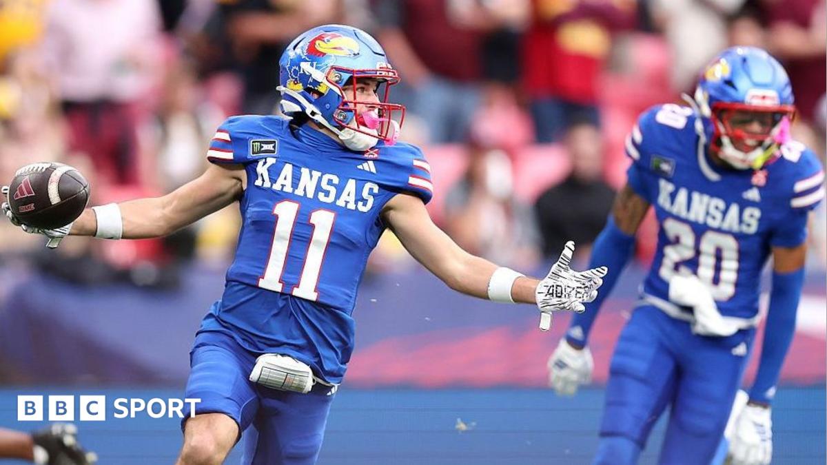 Wembley Gelar Laga College Football Pertama, Arizona State Kalahkan Kansas 24-17