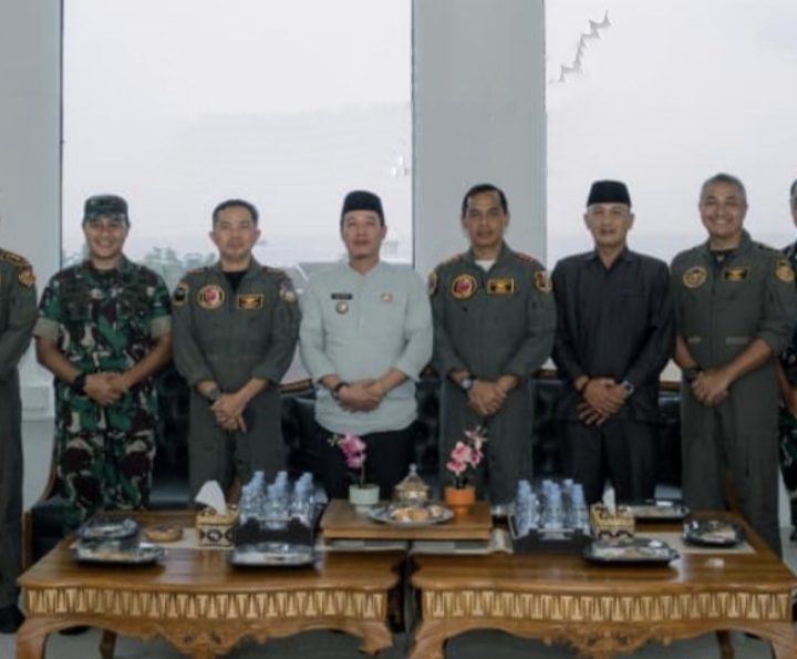 Bupati Pesisir Barat dan Dandim 0422 Matangkan Skema Evakuasi Udara untuk Rujukan Pasien Kritis