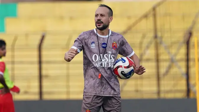 Mario Lemos Waspadai Persib yang Makin Kuat Jelang Duel di Jepara