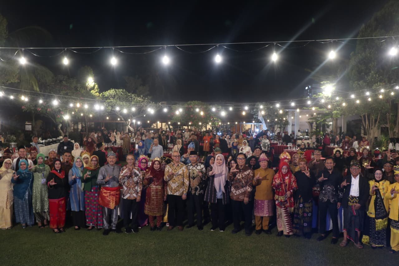 Wagub NTB Buka Jamnas APWI IV, 170 Karya Inovasi Widyaiswara Dipamerkan di Mataram