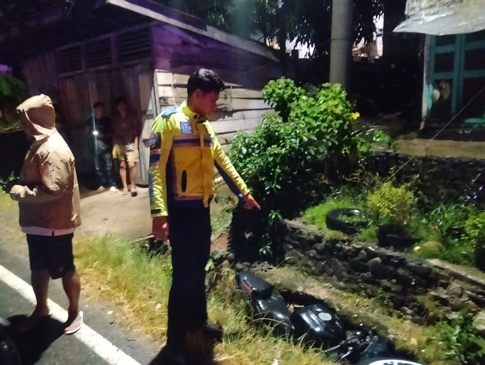 Pengendara Yamaha R15 Tewas Usai Tabrak Parit Beton di Tikungan Lubuk Kebur Seluma