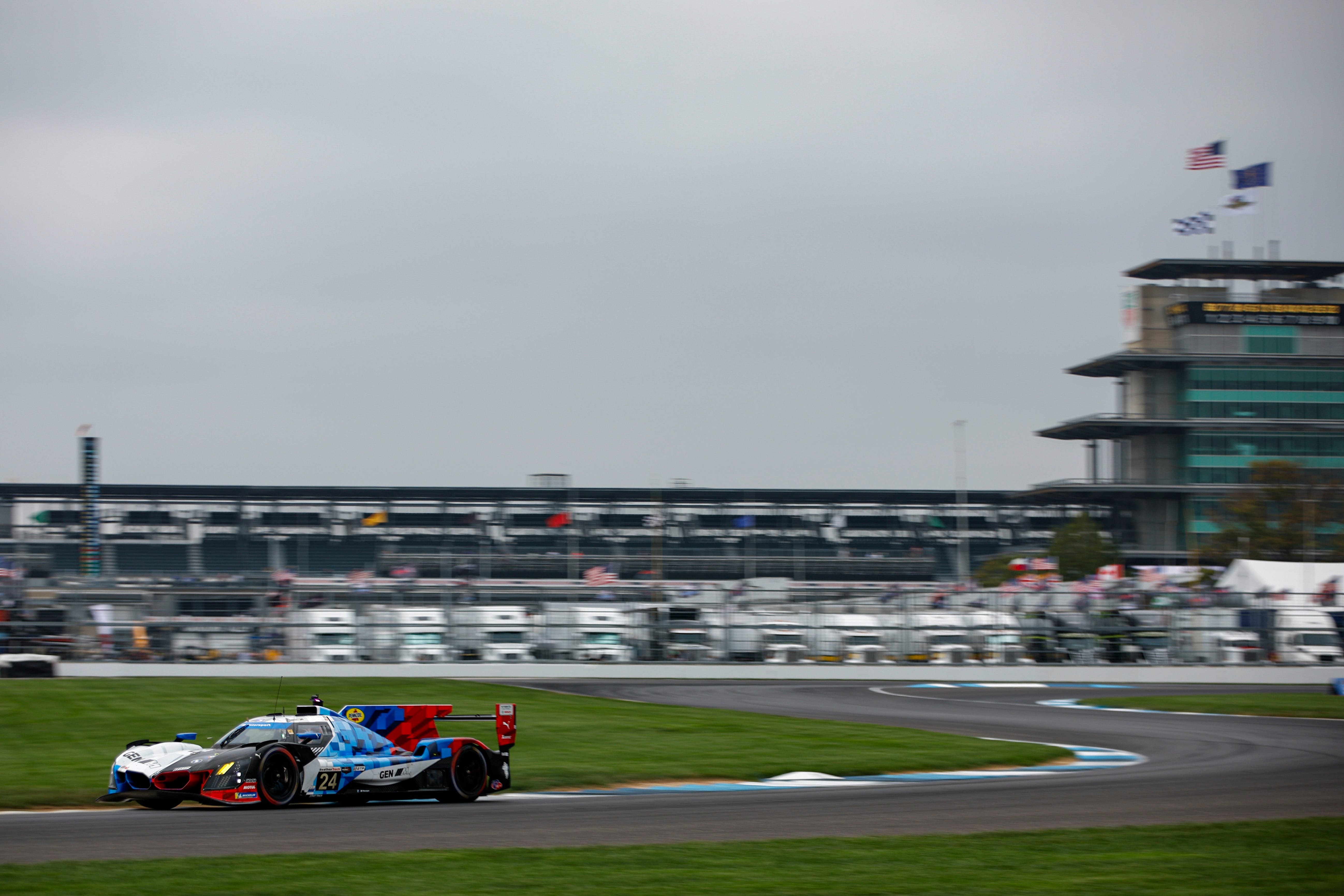 BMW WRT Rebut Kemenangan dari Cadillac di Battle of the Bricks IMSA