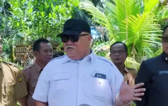 Bupati Bengkulu Selatan Cek Rumah Tak Layak Huni di Desa Padang Jawi, Janji Perbaiki Lewat Program MEMBARA