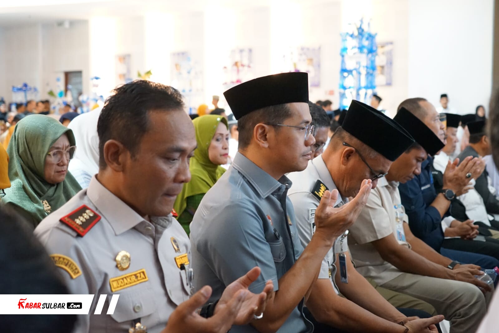 Kemenkum Sulbar Ikuti Maulid Nabi di Kantor Gubernur Mamuju, Menteri Agama Pesan Budaya Saling Dorong