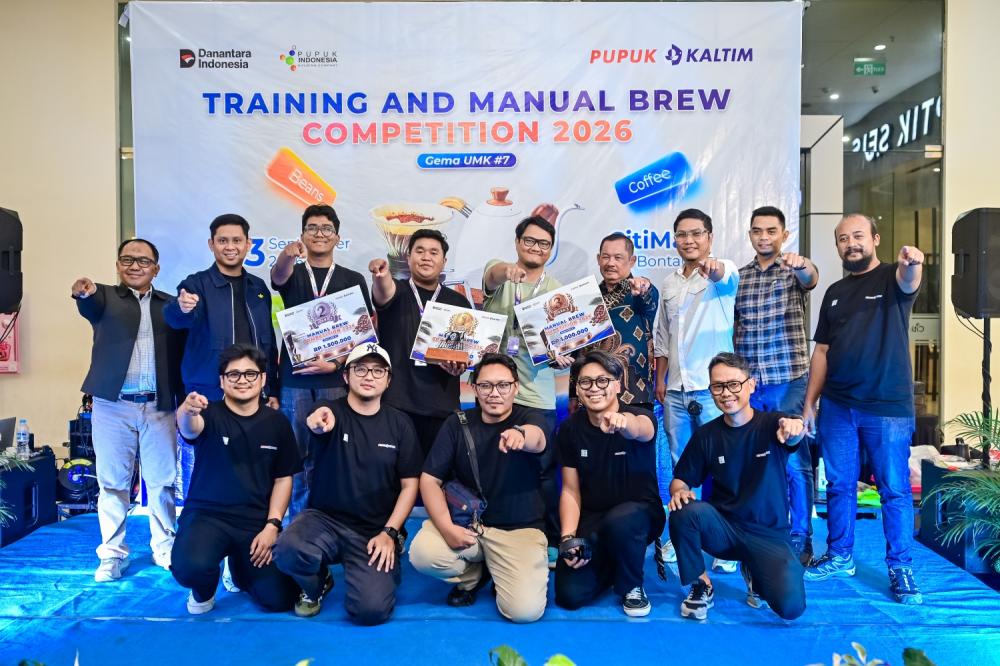 30 Pegiat Kopi Bontang Asah Teknik Manual Brew dan Hospitality Lewat Kompetisi Pupuk Kaltim