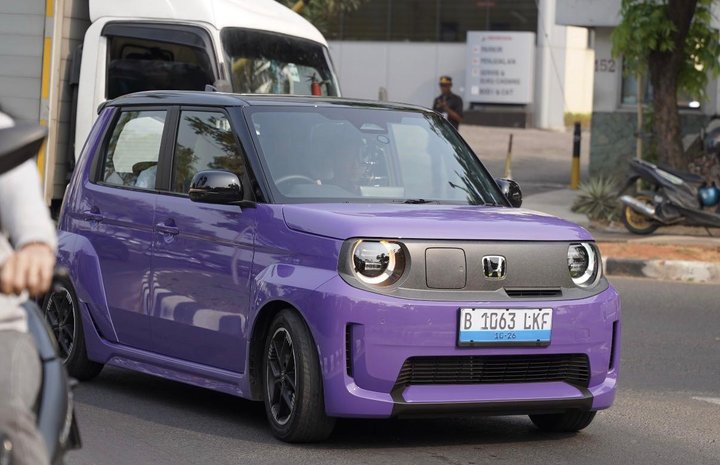 First Drive Honda Super One: Micro EV Lega, Tapi Ada
