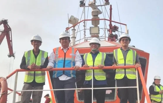 Tiga Media Nasional Susuri Alur Pelabuhan Pulau Baai Bengkulu, Lihat Langsung Sisa Sedimentasi