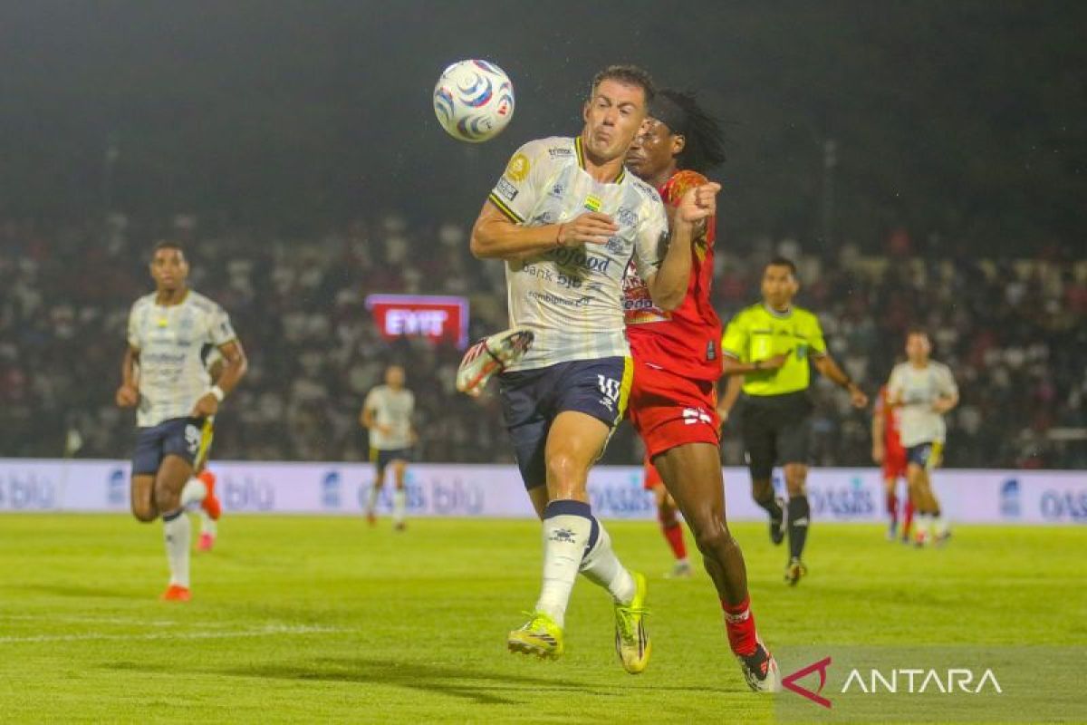 Dewa United Puncaki Klasemen Super League, Persib Bandung Tercecer di Peringkat 5