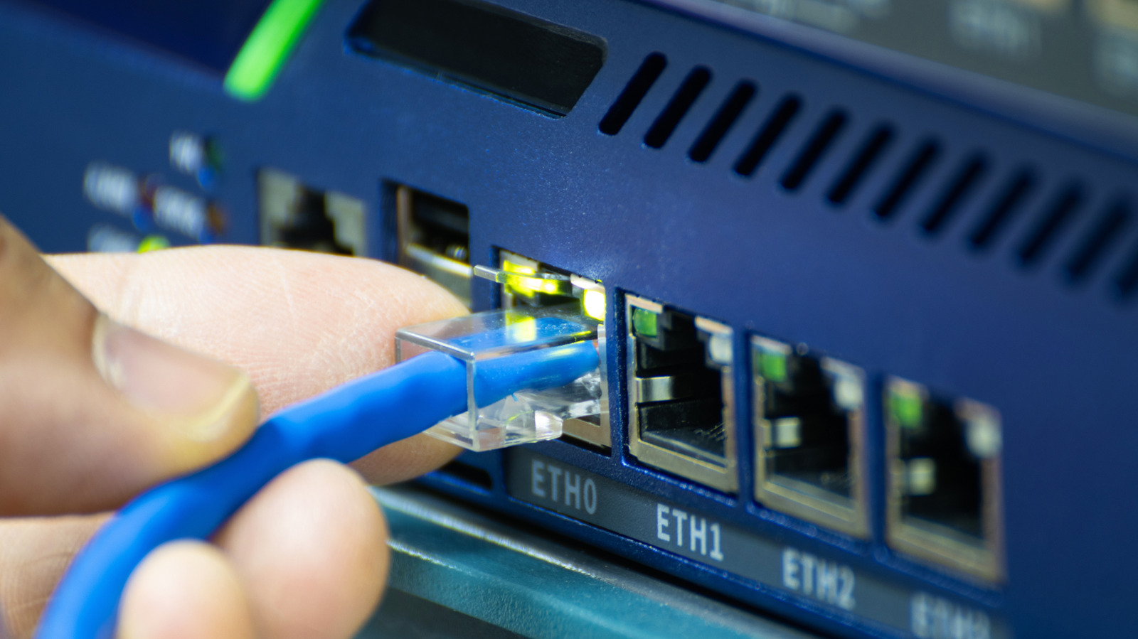 Panduan Memilih Ethernet Switch untuk Rumah, Cek Port hingga PoE