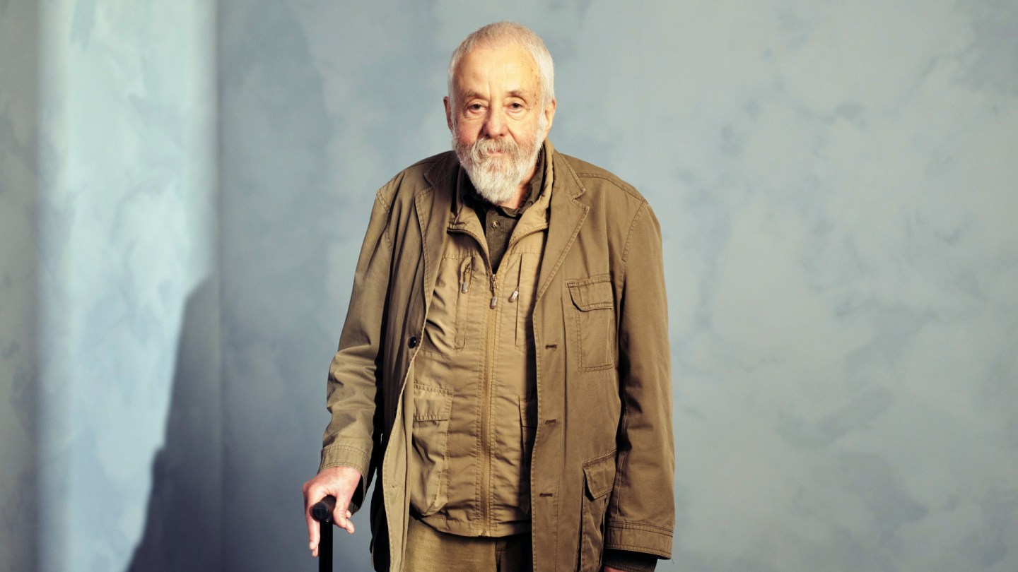 Mike Leigh Sebut Tender Loving Care Kemungkinan Besar Film Terakhirnya