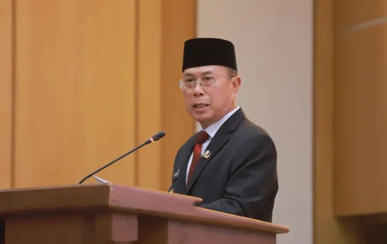 Gubernur Sultra Lantik 104 Pejabat, Minta Program Pemerintah Tak Lagi Top-Down