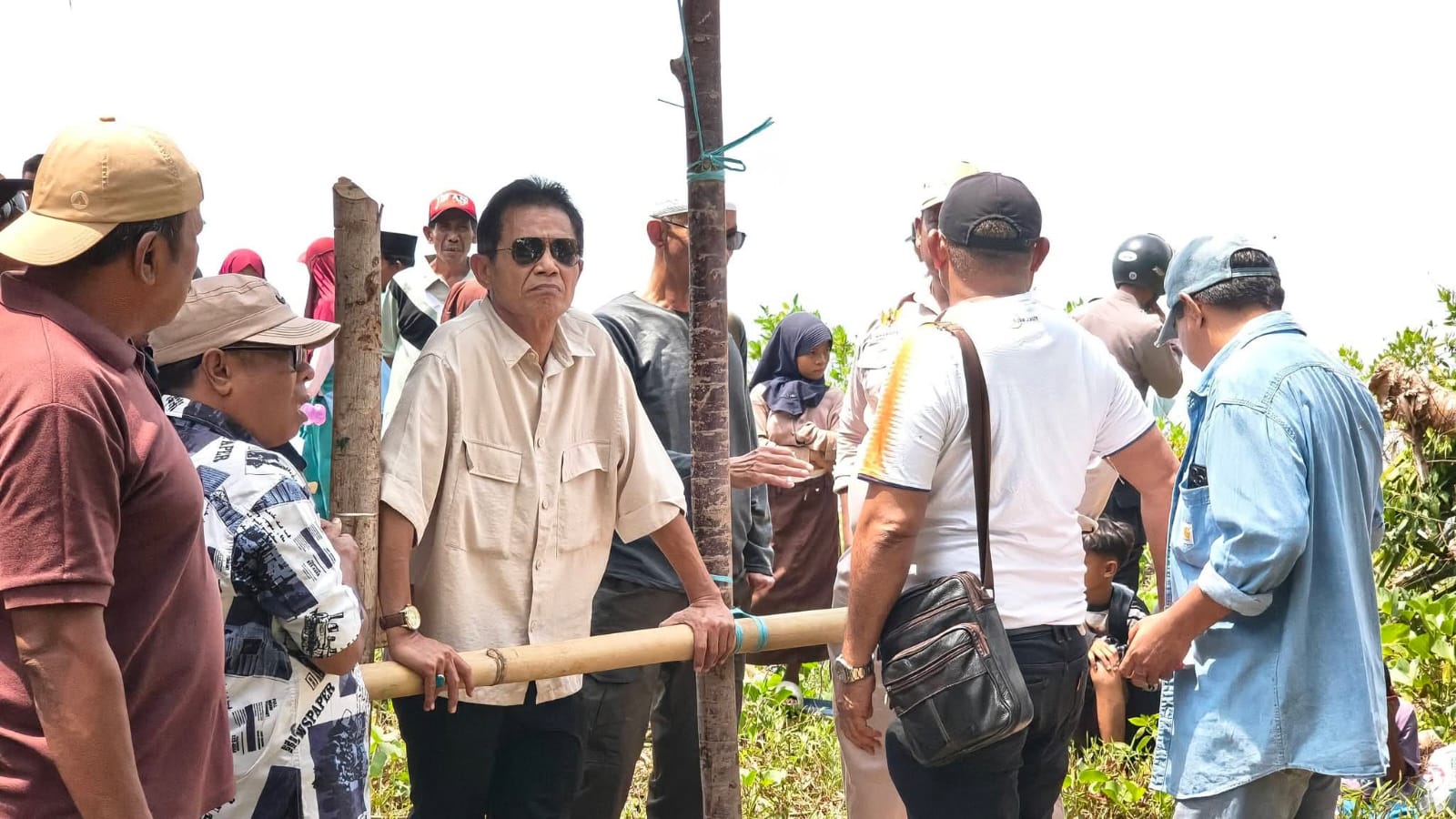 Wabup Halsel Tinjau Lahan Hibah Desa Koititi, Cold Storage Siap Dibangun untuk Nelayan Gane Barat Utara