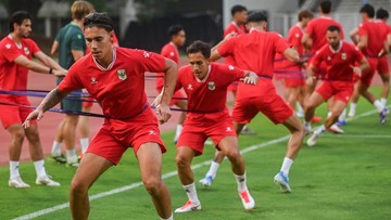 Latihan Perdana Timnas Indonesia Dimulai, Verdonk dan James Absen