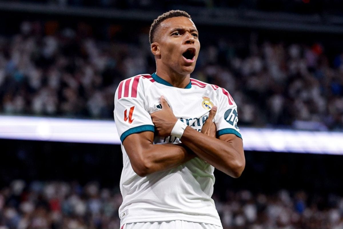 Kylian Mbappe Sebut Dilatih Zinedine Zidane di Timnas Prancis Seperti Adegan Film