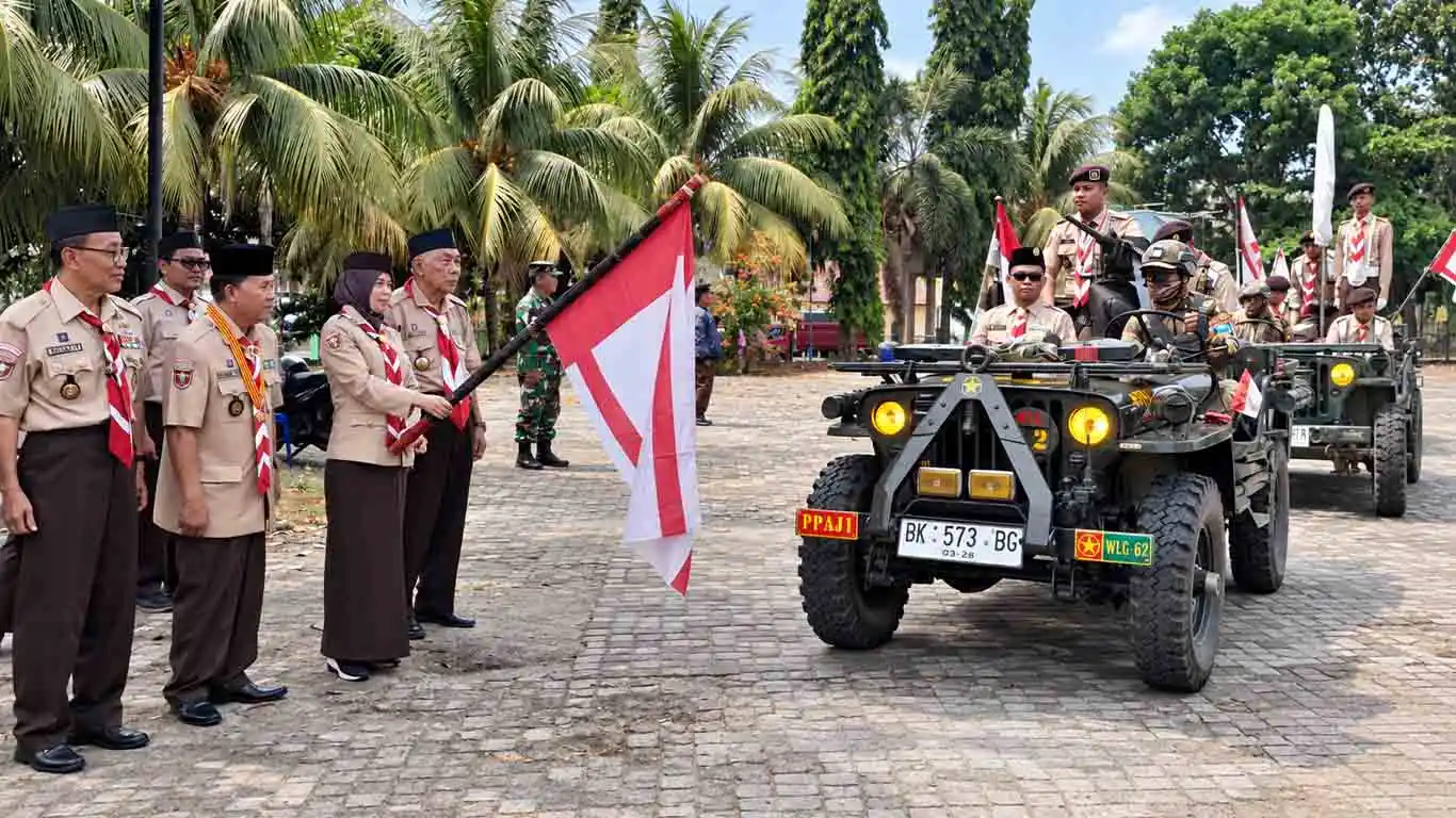 Kirab Panji Pramuka Lampung Dilepas ke Buperda Kota Baru, Dikawal Komunitas Jeep Willys