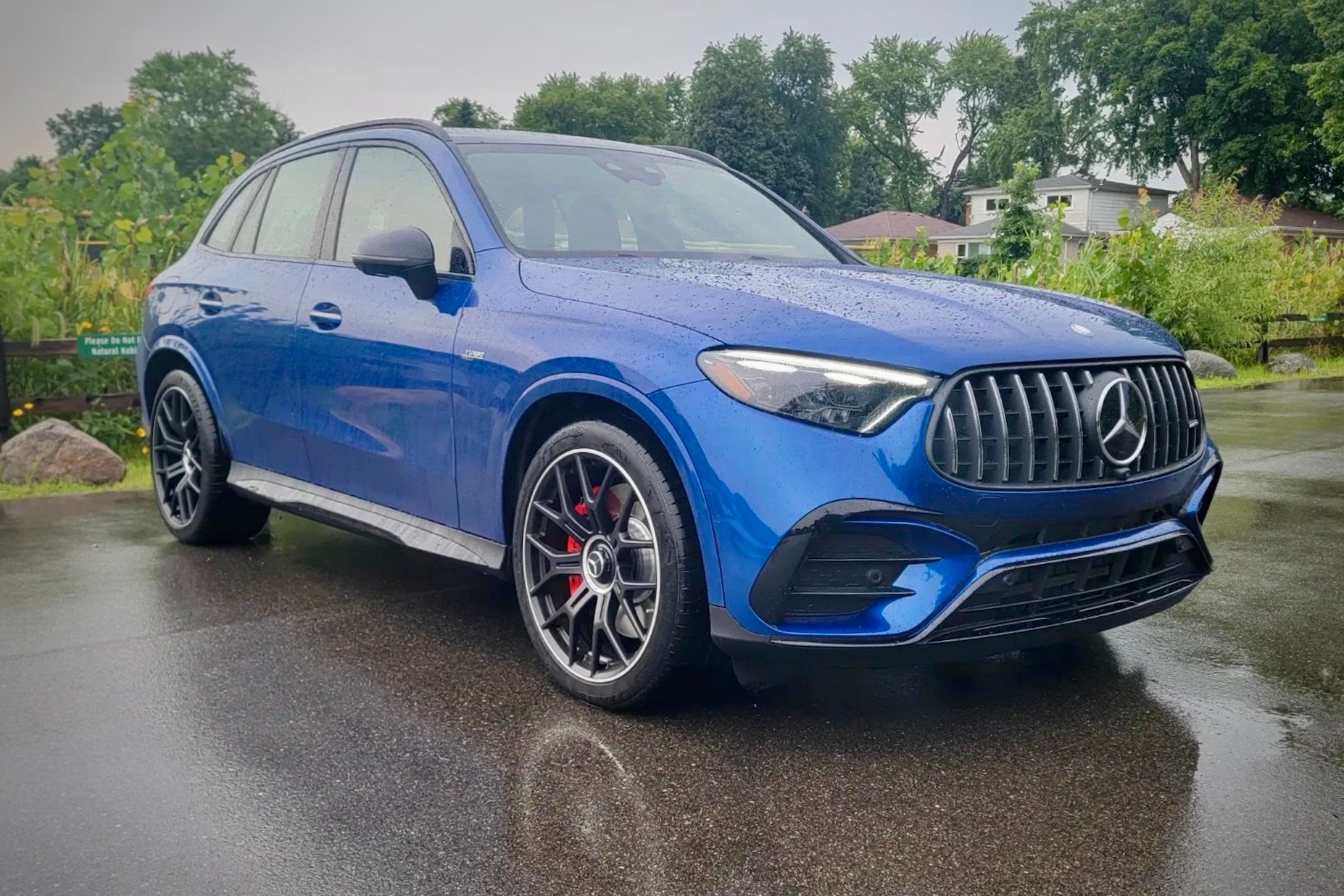 Review Mercedes-AMG GLC53 2027: Cepat dan Halus, tapi Karakternya Membingungkan