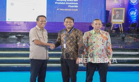 Petrokimia Gresik Ubah Silika Sisa Produksi Jadi Bahan Penyaring, Tekan Biaya