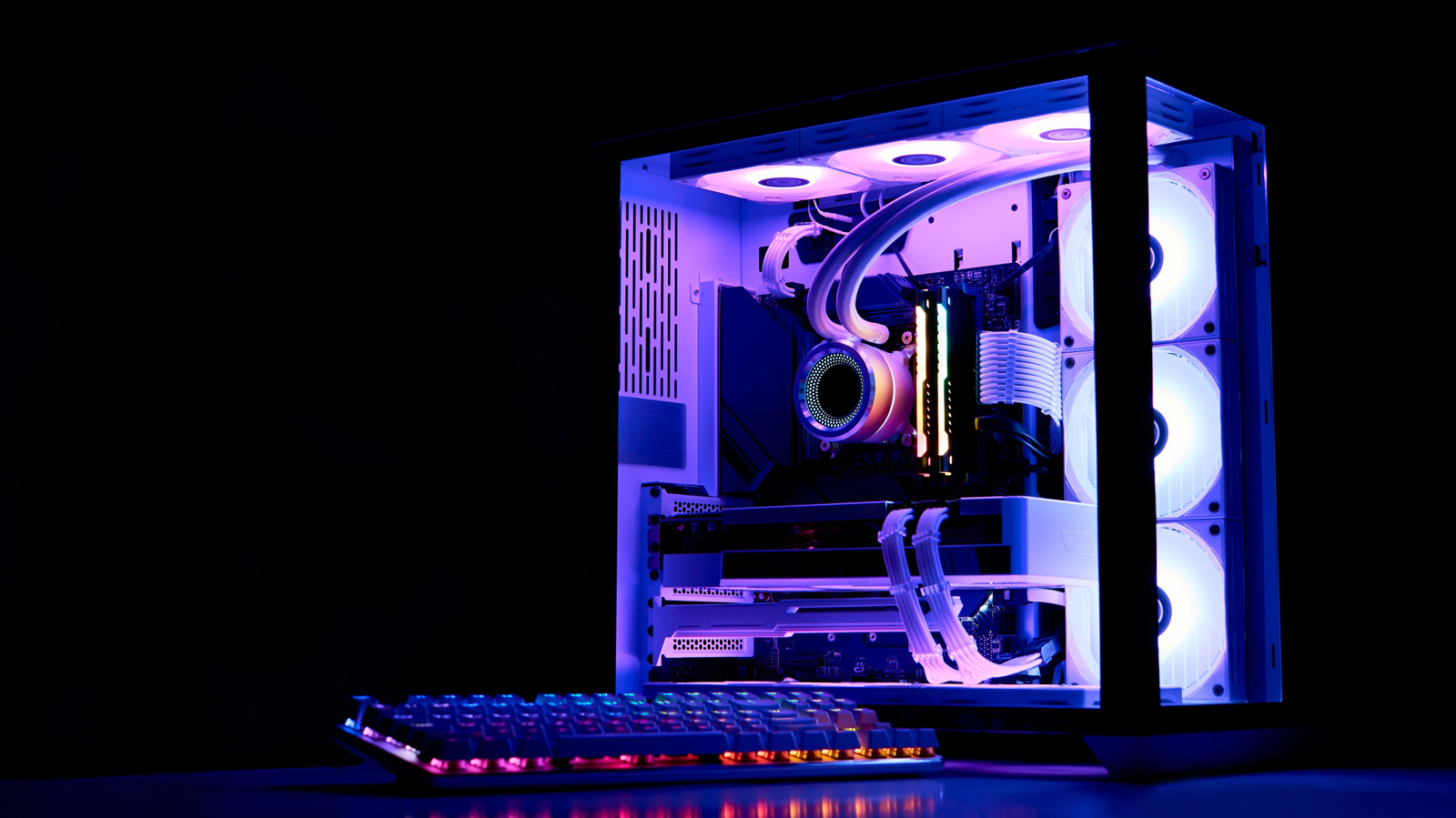 Cabut PC dari Colokan Saat Mati Listrik, Ini Alasannya