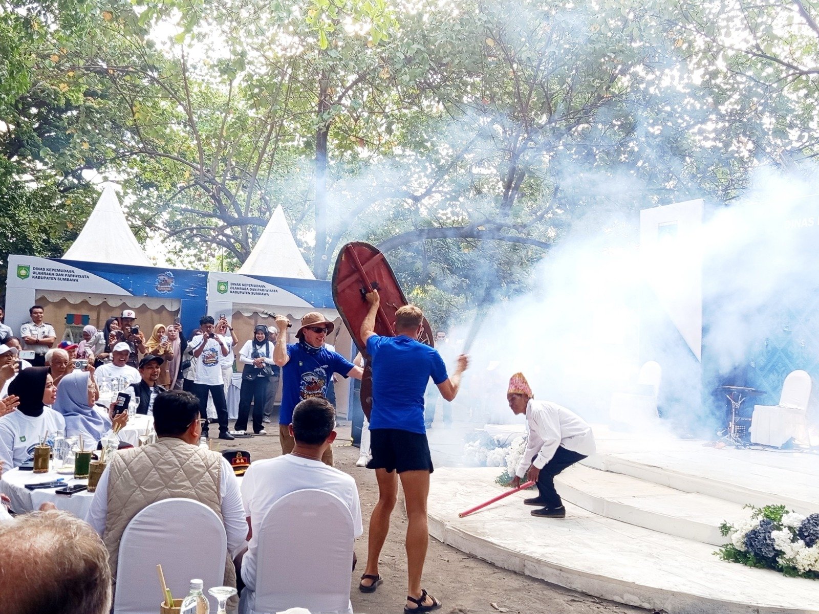 Sail to Sumbawa 2025 Dibuka di Pantai Seliper Ate, 15 Kapal dan 50 Yachter dari 4 Negara Ikut Berlayar