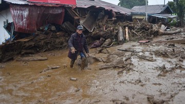 BMKG Ungkap Pemicu Banjir Bandang Solok: Curah Hujan 94 mm per Hari