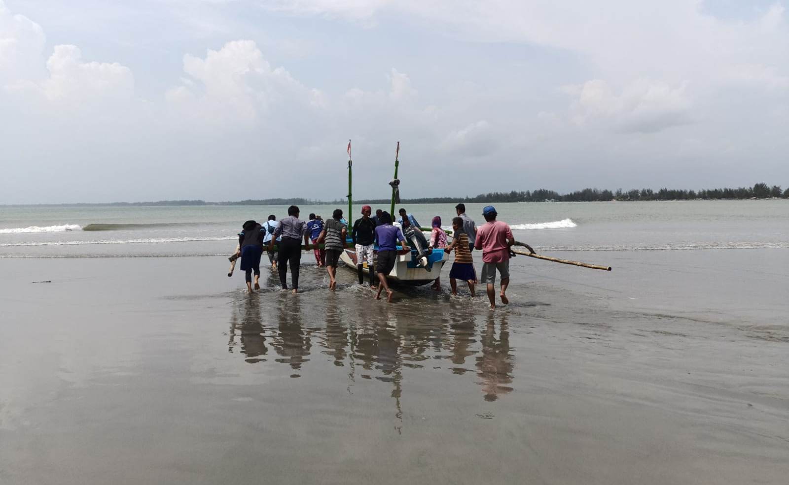 13 Nelayan Malabero Kota Bengkulu Hilang Kontak di Perairan Lais, Basarnas Kerahkan KN SAR 213