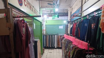 Pasar Pondok Labu Sepi, Omzet Pedagang Anjlok 80% dan Terlilit Utang KUR