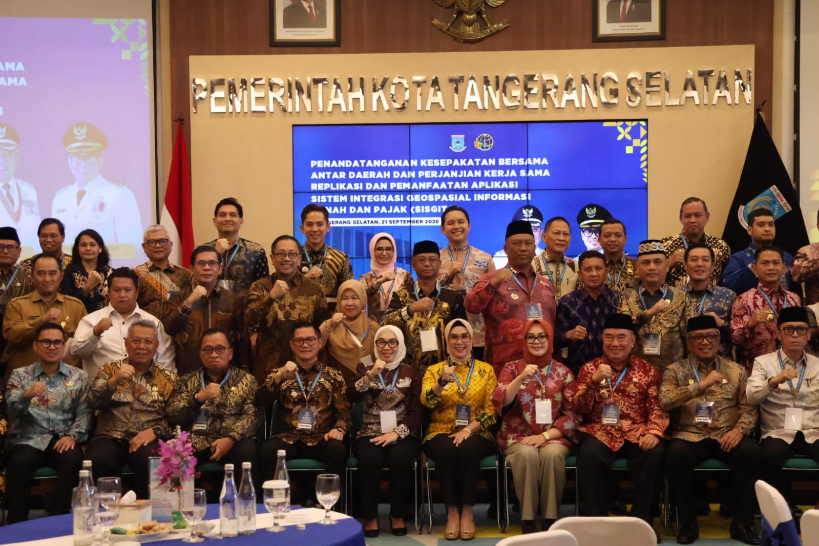 Pemkab Boltim dan Pemkot Tangsel Teken Kerja Sama Pengembangan Potensi Daerah, Adopsi Aplikasi SISGITA untuk Pajak dan Pertanahan