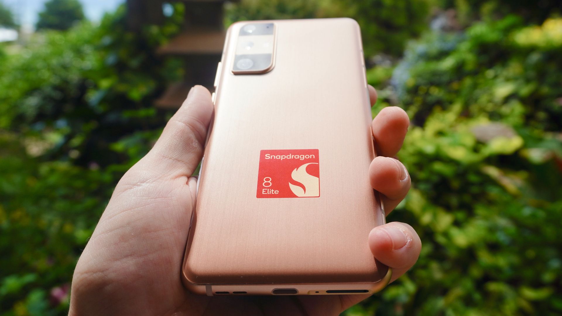 Benchmark Snapdragon 8 Elite Extreme Gen 6: CPU 16% Lebih Cepat, tapi A20 Pro Masih Unggul di Single-Core