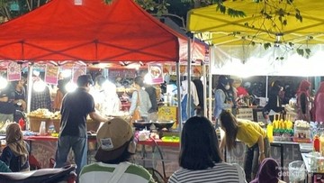 Saparua Bandung, Wisata Jajanan Malam di Jalan Ambon yang Ramai hingga Larut