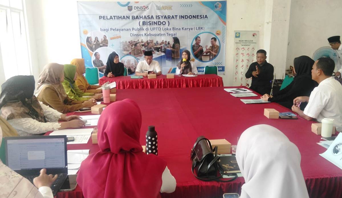 Pemkab Tegal Latih 20 Petugas Layanan Publik Kuasai Bisindo, Gandeng Instruktur Tuli Gerkatin