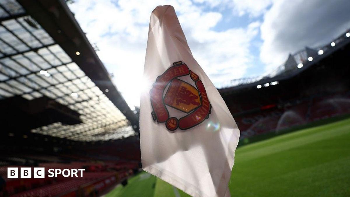Manchester United Umumkan Utang Tembus £1 Miliar dan Belanja Lahan Stadion £63,5 Juta