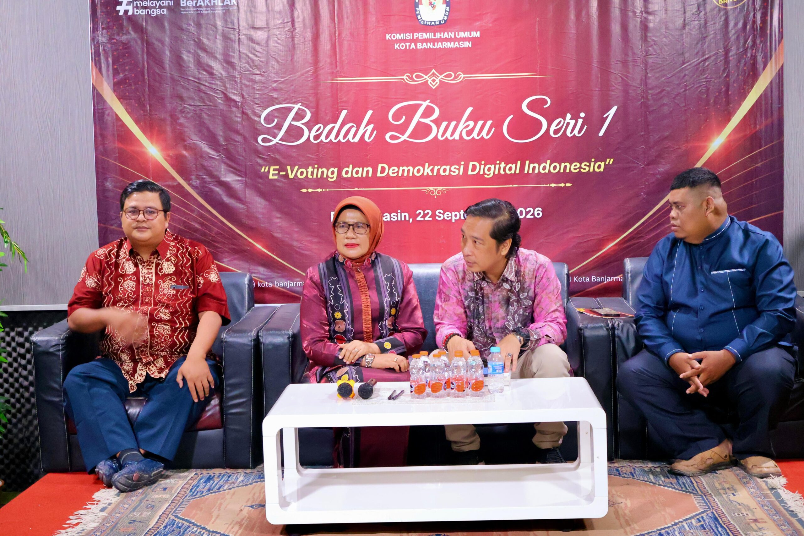 KPU Banjarmasin Bedah Buku E-Voting, 300 Peserta Bahas Peluang dan Risiko Pemilu Tanpa Kertas