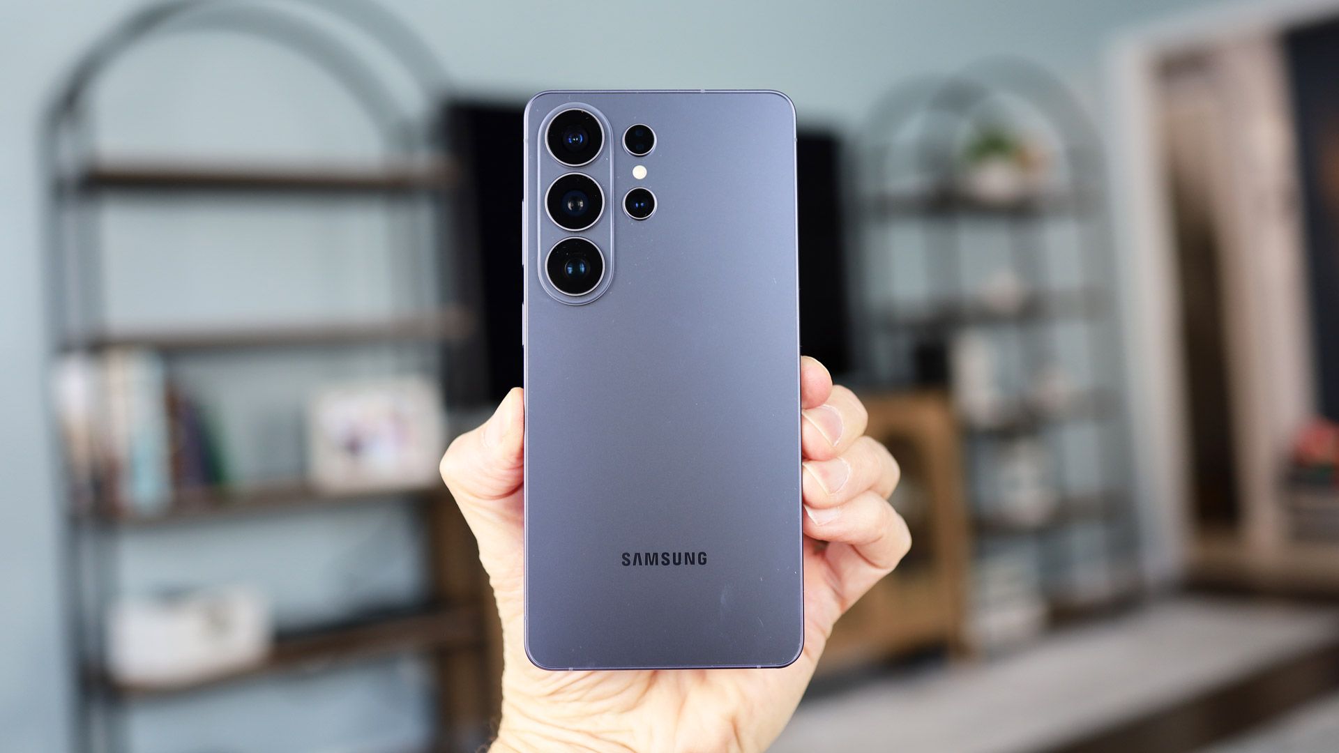 Samsung Galaxy S27 Series Bocor: RAM dan Storage Tak Naik Signifikan