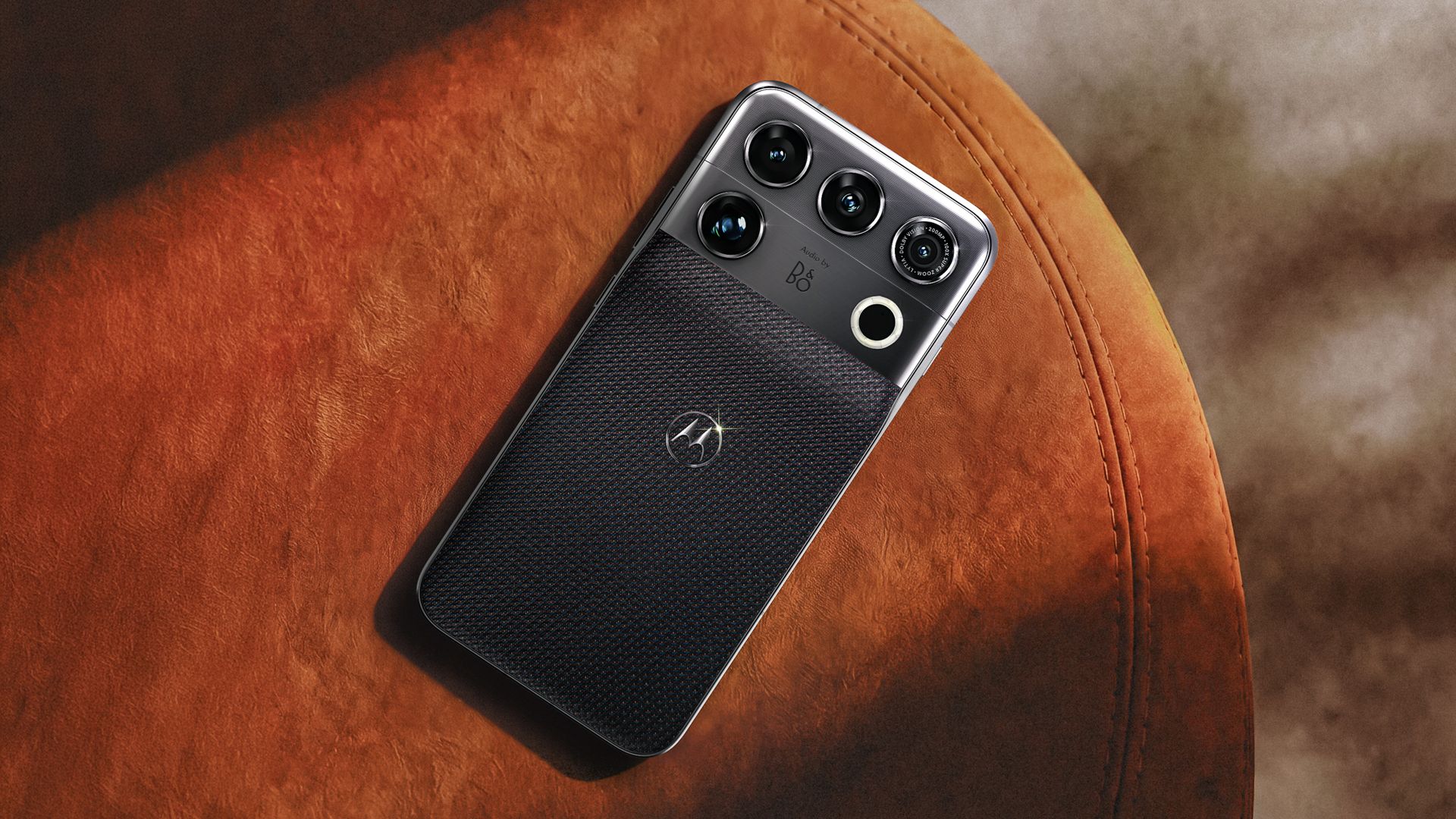 Motorola Signature 27: Desain Aneh, Kamera Tele 200MP, Snapdragon 8 Elite Extreme