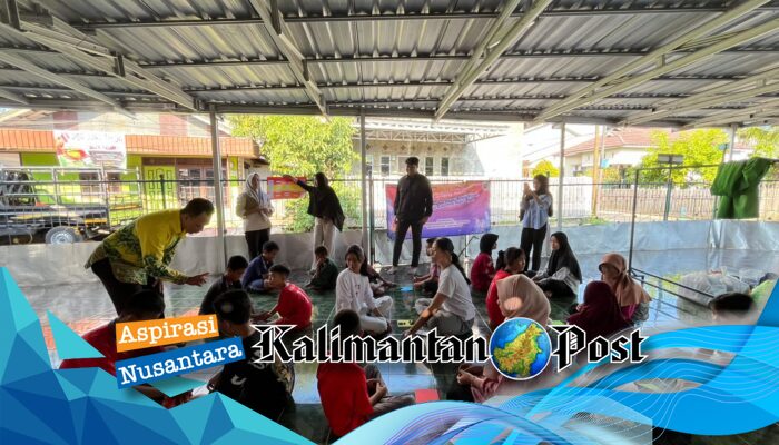 FKIP Uniska Banjarmasin Ubah Permainan Bapidak Jadi Media Belajar, Latih 20 Anak KJP Youth Community