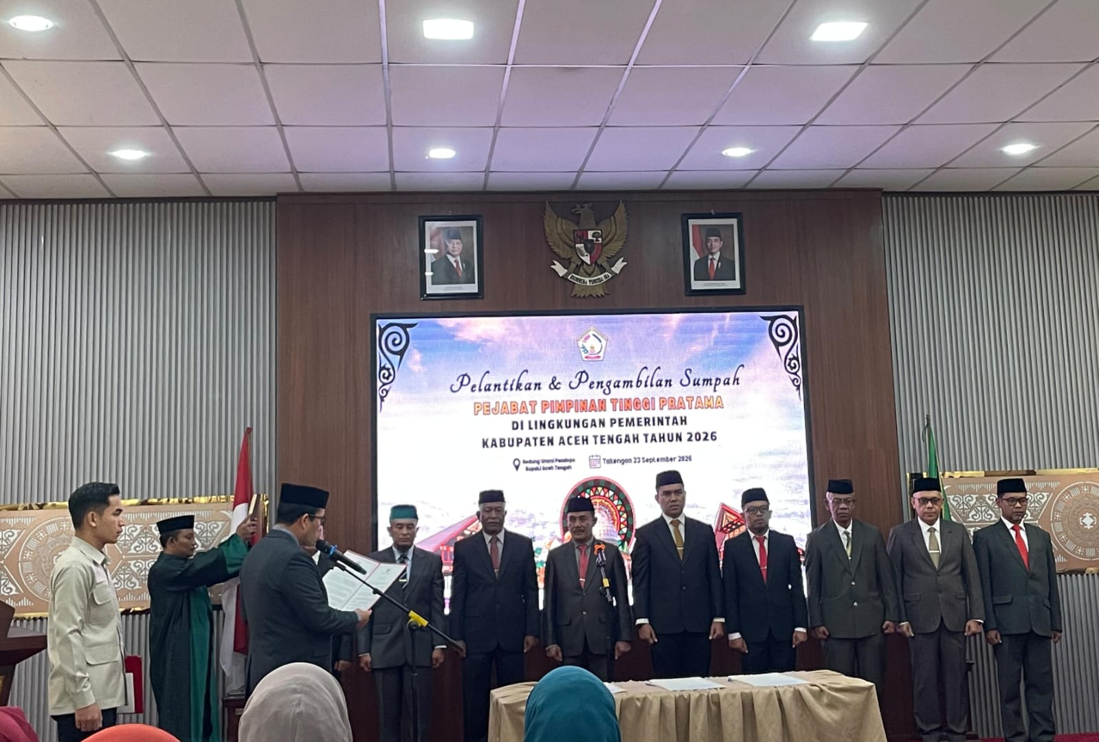 Bupati Aceh Tengah Lantik 9 Pejabat, Khairmansyah Isi Kursi Asisten Perekonomian dan Pembangunan
