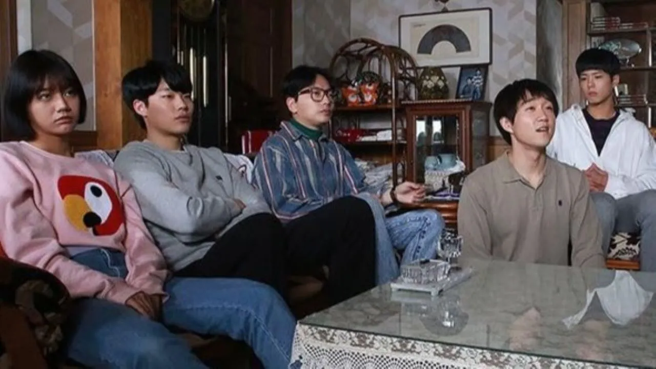 8 Series Cinta Segitiga Sahabat Masa Kecil, dari Reply 1988 sampai Because It's the First Time