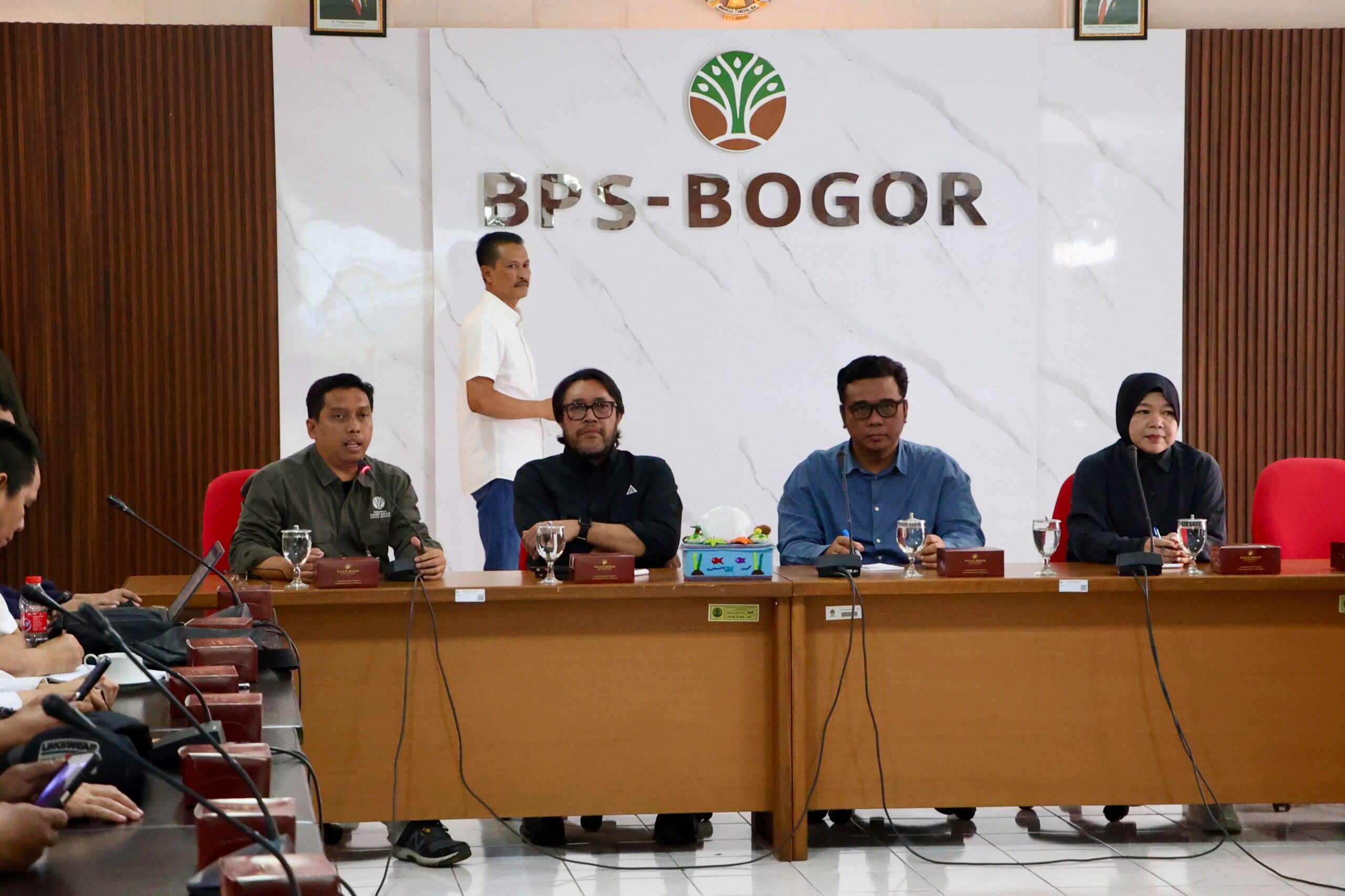 Komisi II DPRD Jabar Dorong Pemprov Beri Stimulus Petani Hutan, Bukan Sekadar Pengawasan